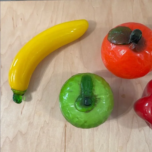 Set of 8 Glass Fruits & Vegetables - Picture 4 of 4